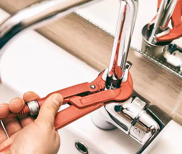 Expert Leak Repair Plumber in Garden Grove, CA